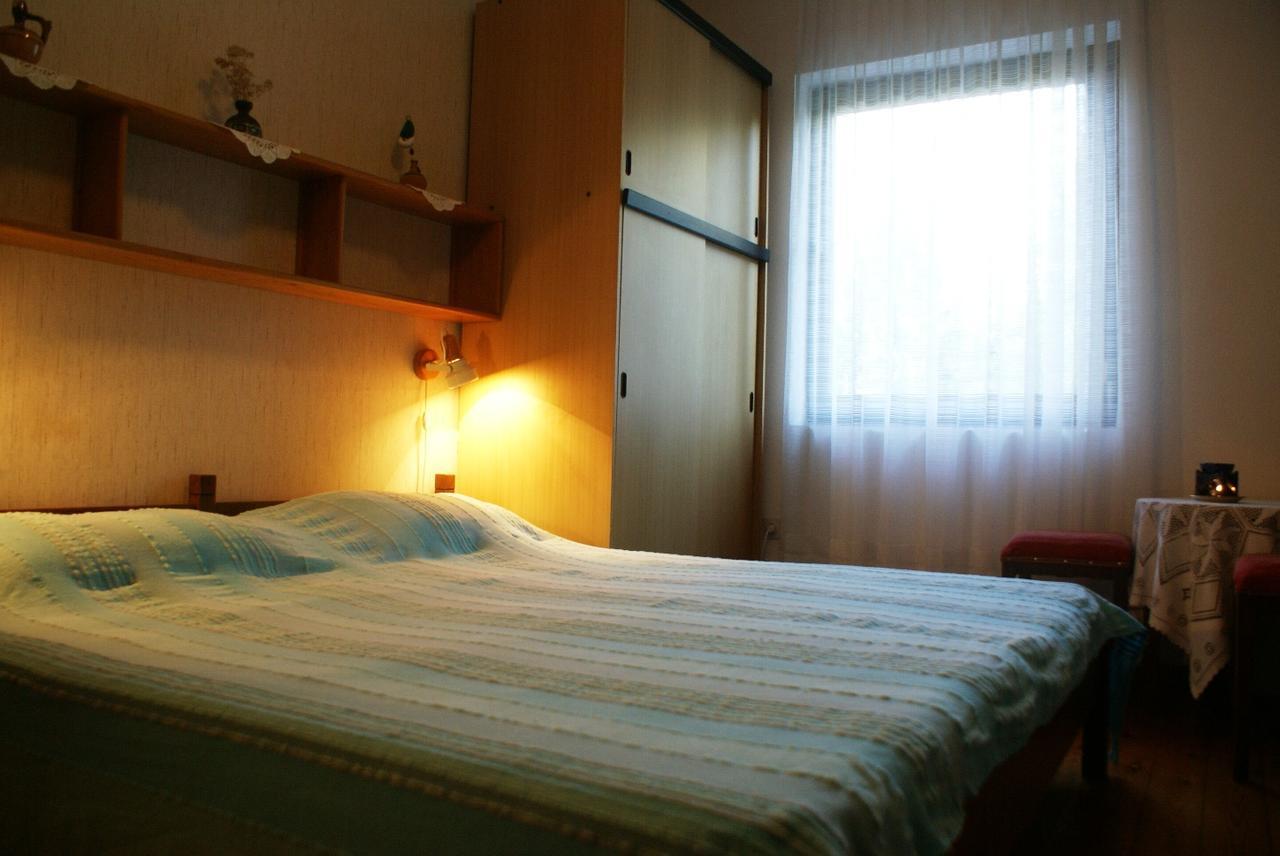 Apartments Ljuba I Mare Малинська Екстер'єр фото